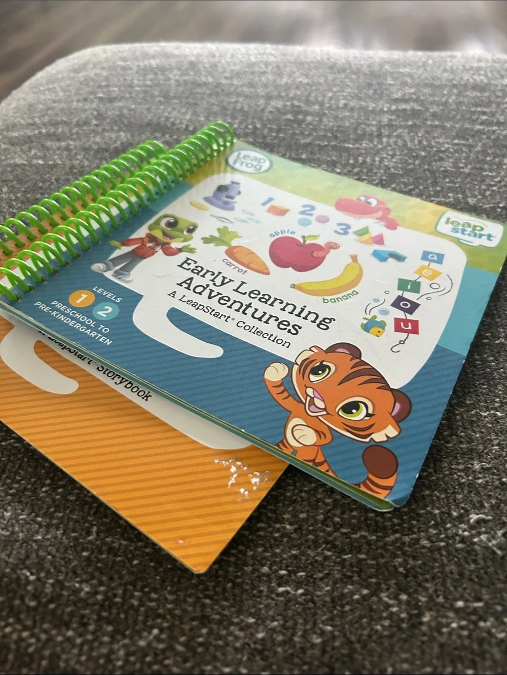 LeapFrog LeapStart Interactive Learning Book - White & Green